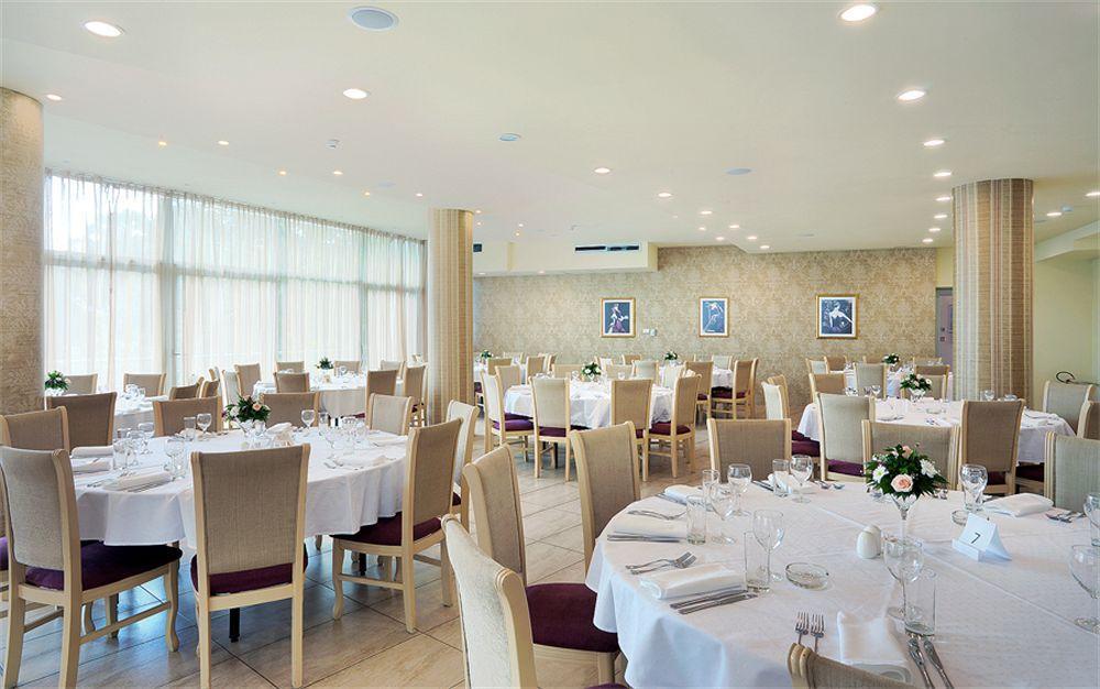 Hotel Turist Кралево Зручності фото