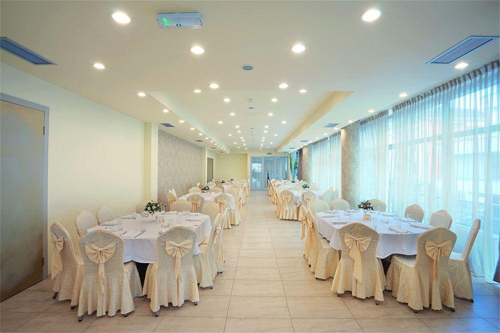 Hotel Turist Кралево Екстер'єр фото